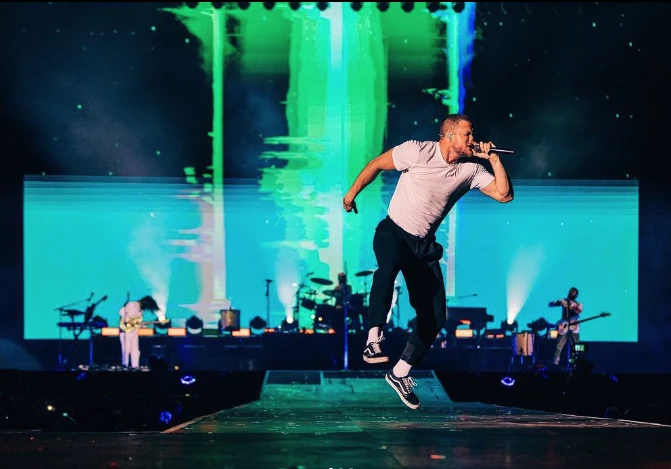 На фото: соліст Imagine Dragons Ден Рейнольдс