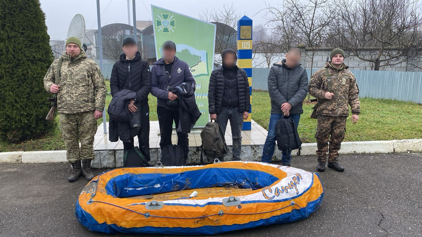 втікачі за кордон