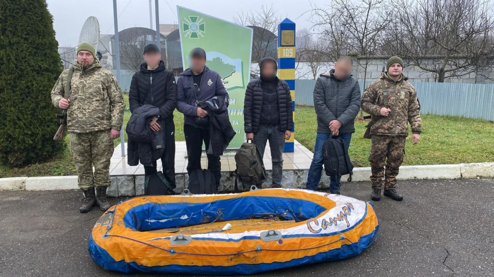 втікачі за кордон