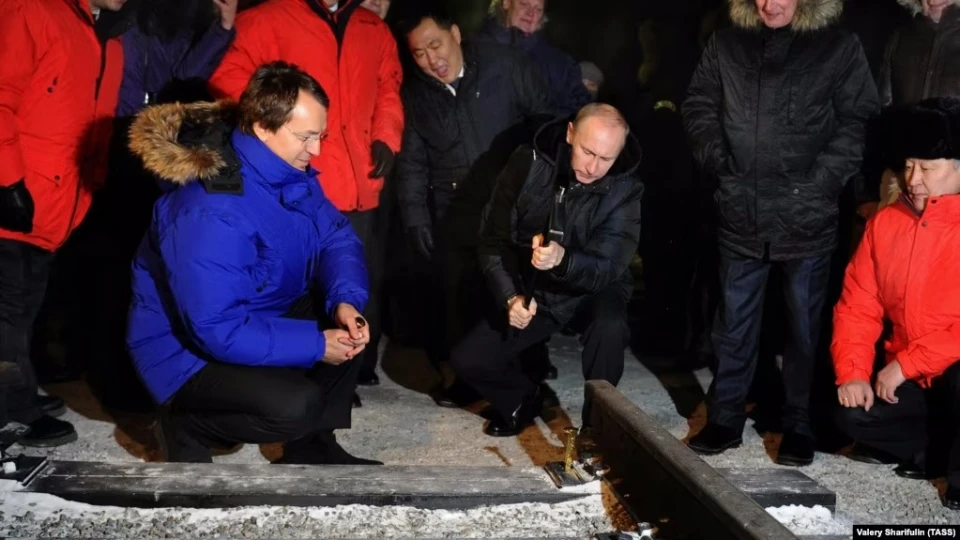 Путін забиває "золотий костиль" на неіснуючій залізниці у Туві