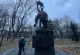 У Києві демонтували пам'ятник