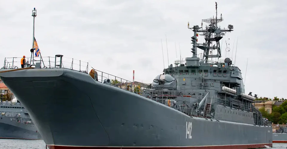 російський десантний корабль "Новочеркаськ"
