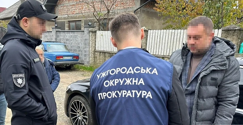 Депутата Ужгородської міськради судитимуть за самовільне захоплення землі в центрі міста та ведення там будівництва