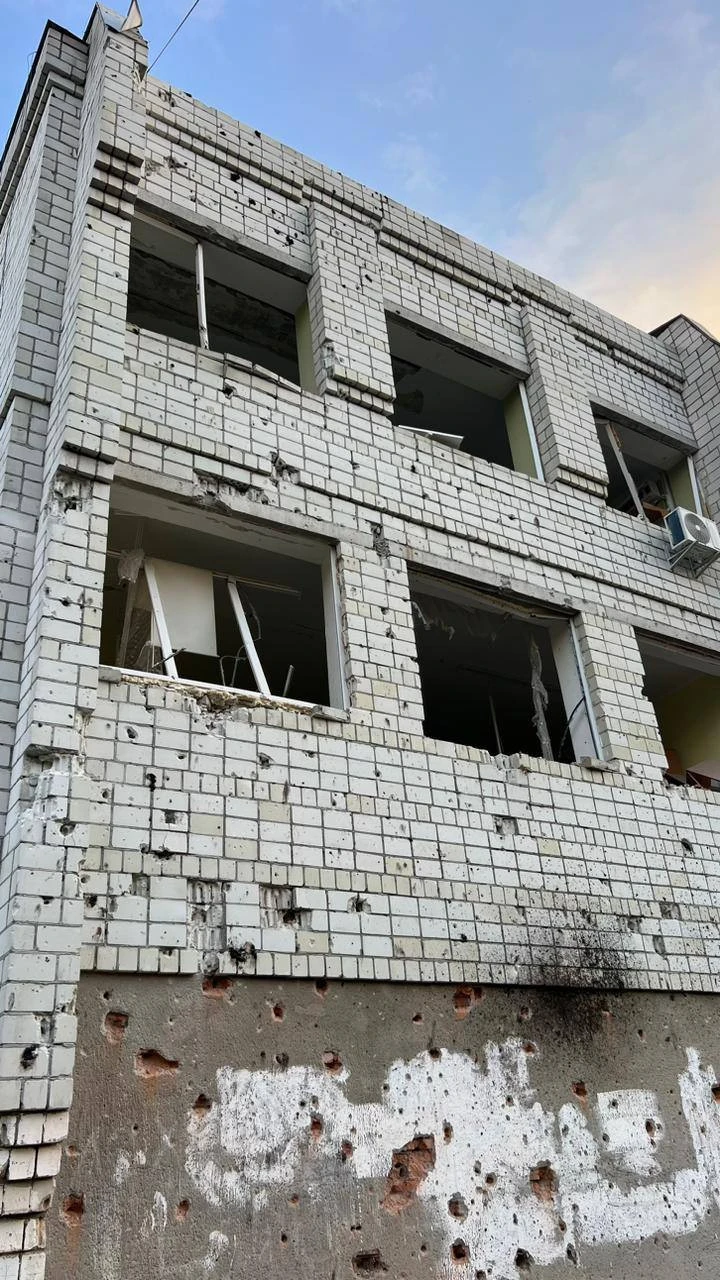 Наслідки ракетної атаки на Львів. Вибуховою хвилею пошкоджено житлові будинки.