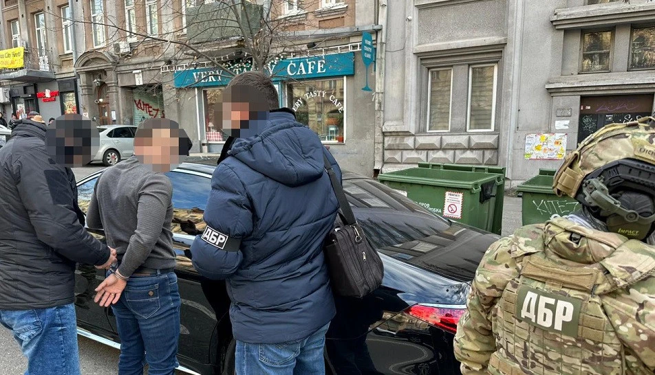 Львівський бізнесмен за $500 тис. намагався підкупити одного з керівників ДБР