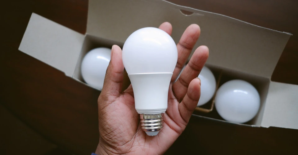 LED лампа