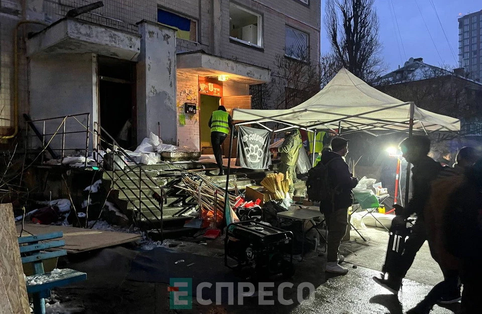 у Солом'янському районі Києва розбирають завали