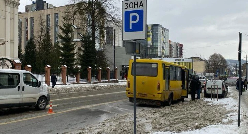 У Львові маршрутка наїхала на 46-річного пішохода