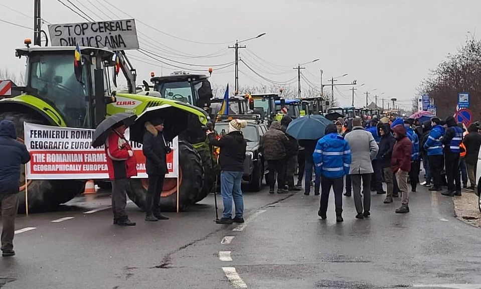 Румунські фермери заблокували пункт пропуску "Халмеу-Дякове" на кордоні з Україною
