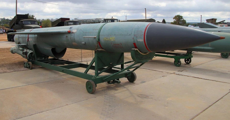 надзвукова ракета П-35
