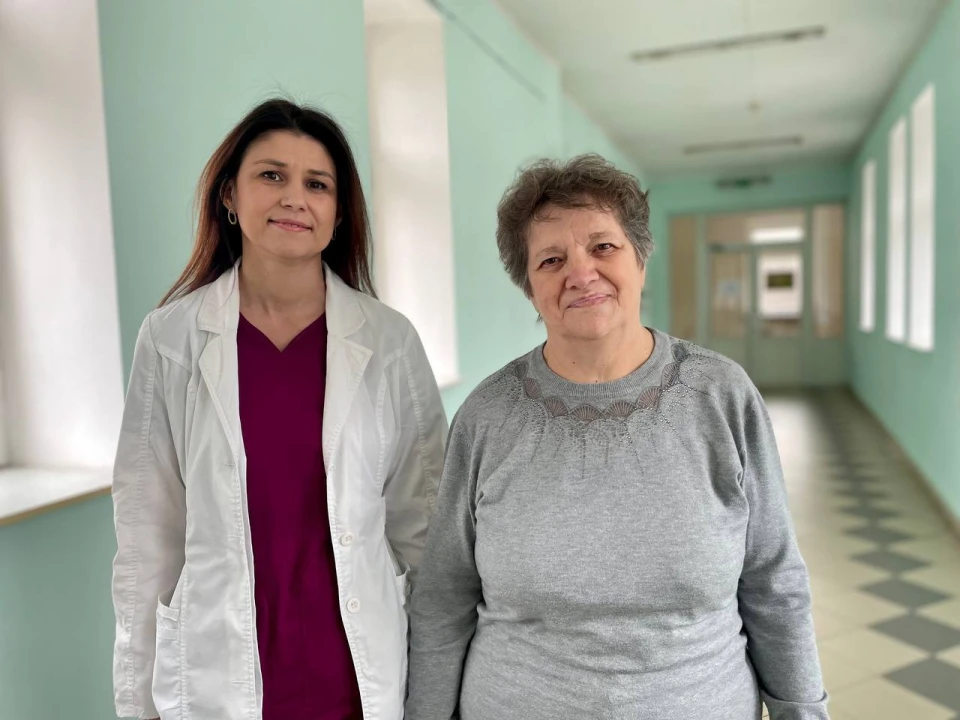Пані Ганна зі своєю лікаркою Іванною Дудою