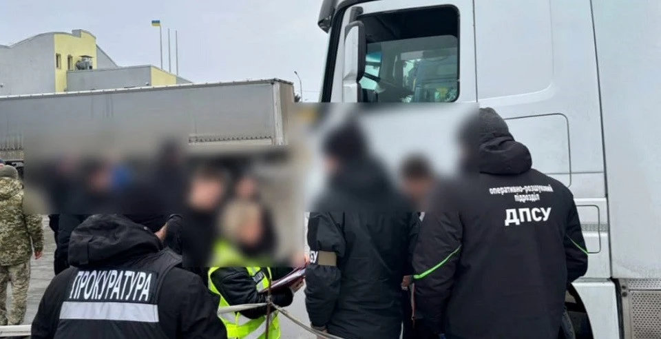 Далекобійник з Буковини за €7 тис. переховував військовозобов’язаного у спальному відсіку вантажівки, що прямувала до Румунії