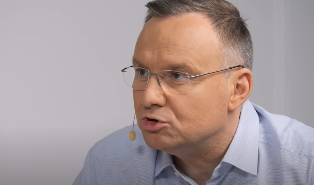 we.ua - Схоже на спроби продовжити політичну карʼєру: дипломат Джиджора про погрози Дуди закрити аеропорт в Жешуві для постачання зброї Україні