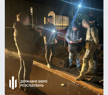 На Львівщині затримали правоохоронця, який за хабар обіцяв військовозобов'язаному уникнути мобілізації