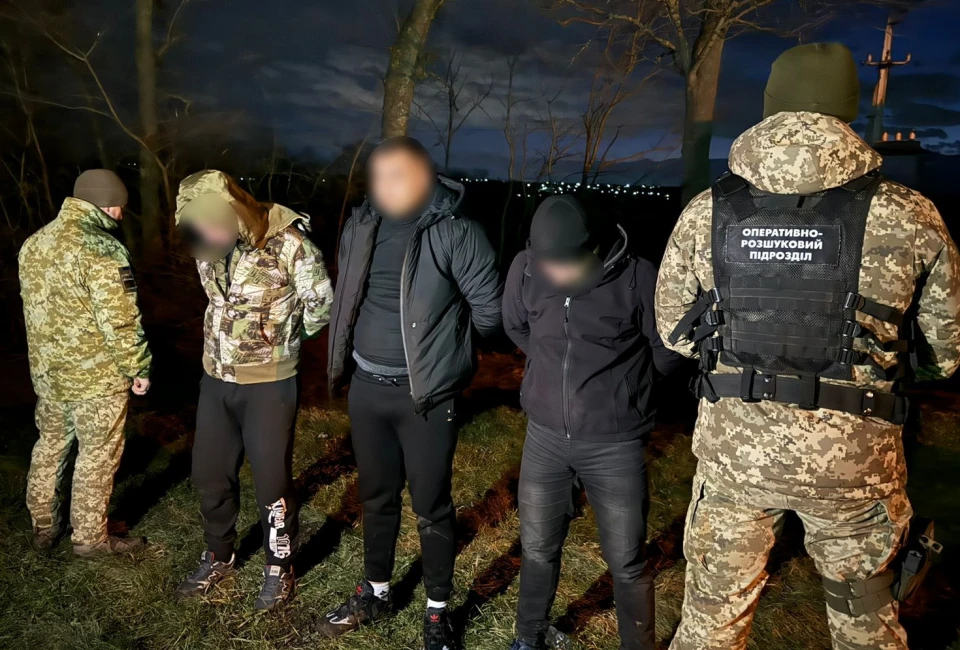 На Буковині затримали трьох чоловіків, які планували незаконно потрапити до Румунії