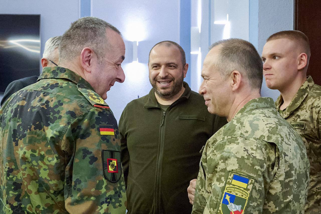 Рустем Умєров, Олександр Сирський і Карстен Бреєр