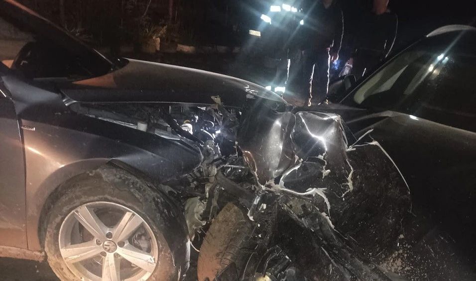 У Самборі п'яний водій на Volkswagen влетів у припаркований автомобіль