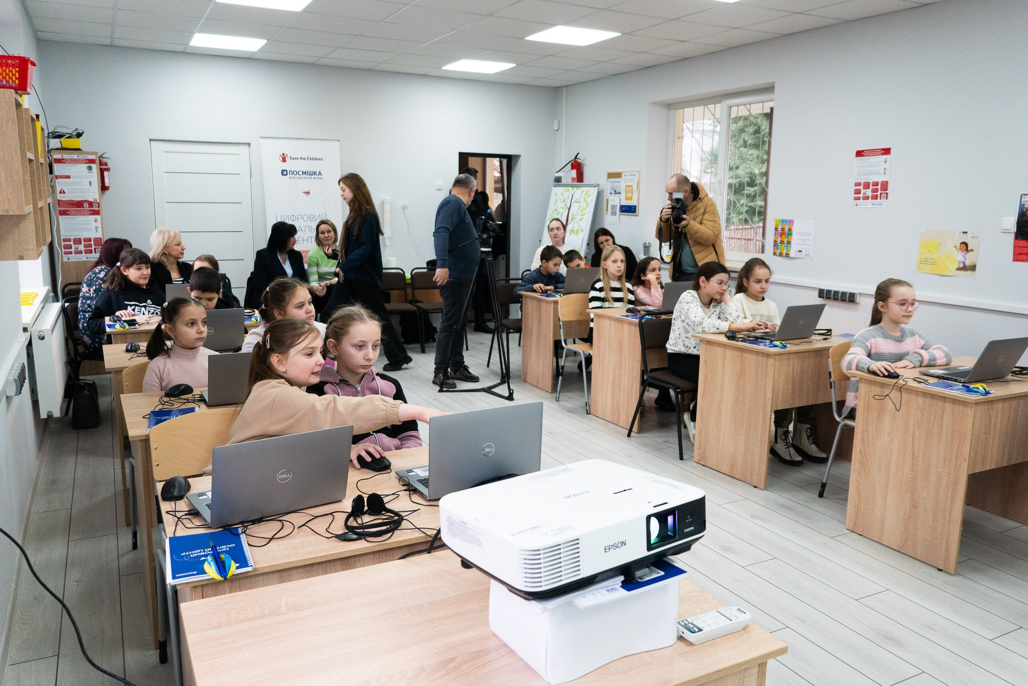 В Ужгороді запрацював цифровий освітній центр для дітей