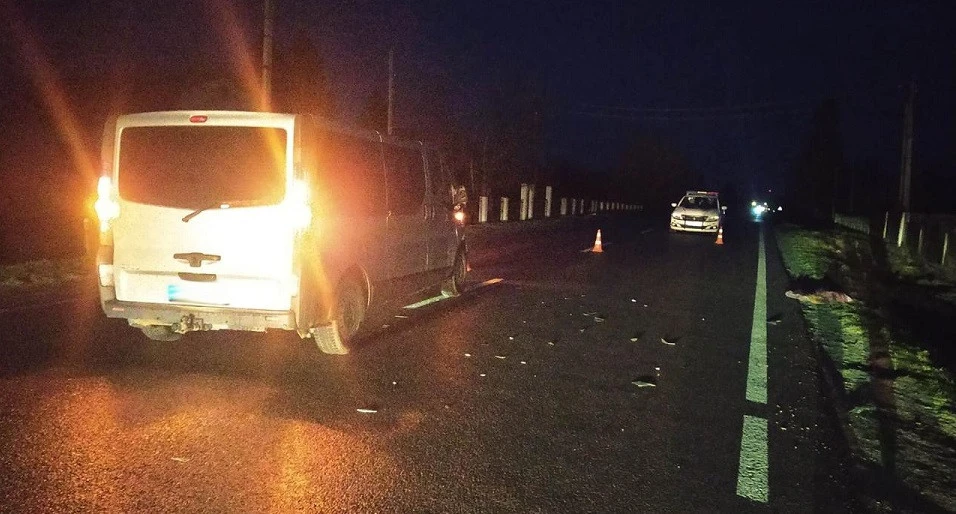 На Львівщині водій мікроавтобуса збив пішохода. Чоловік помер у реанімації