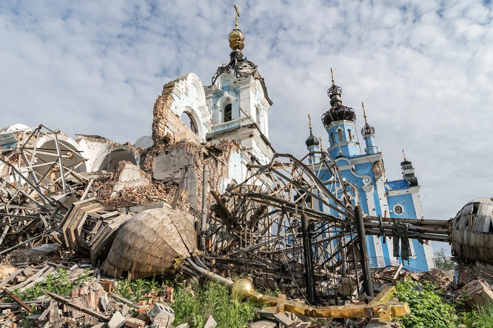 Зруйнована церква