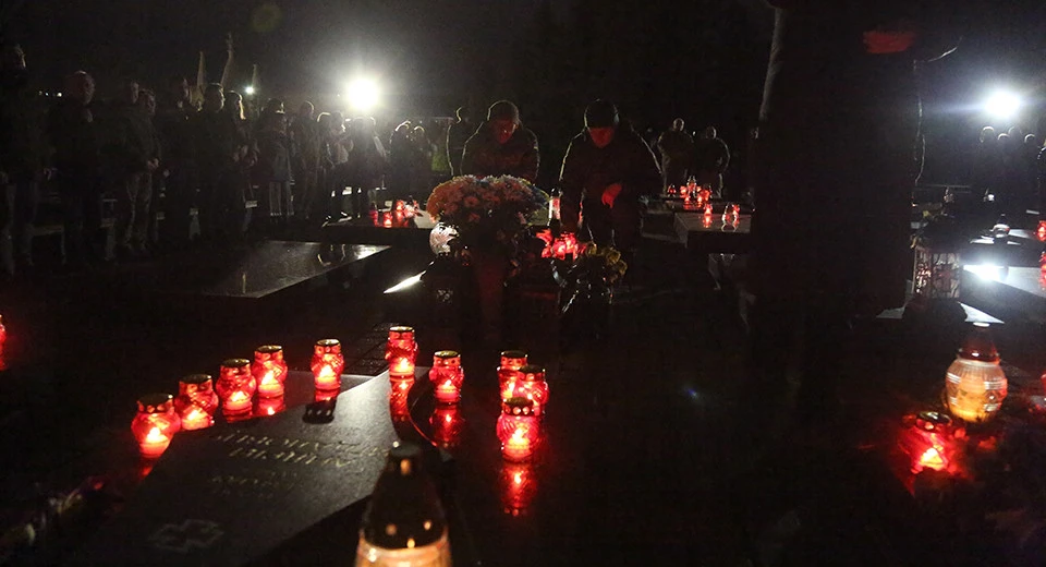 вшанування пам'ять усіх полеглих захисників України у Львові