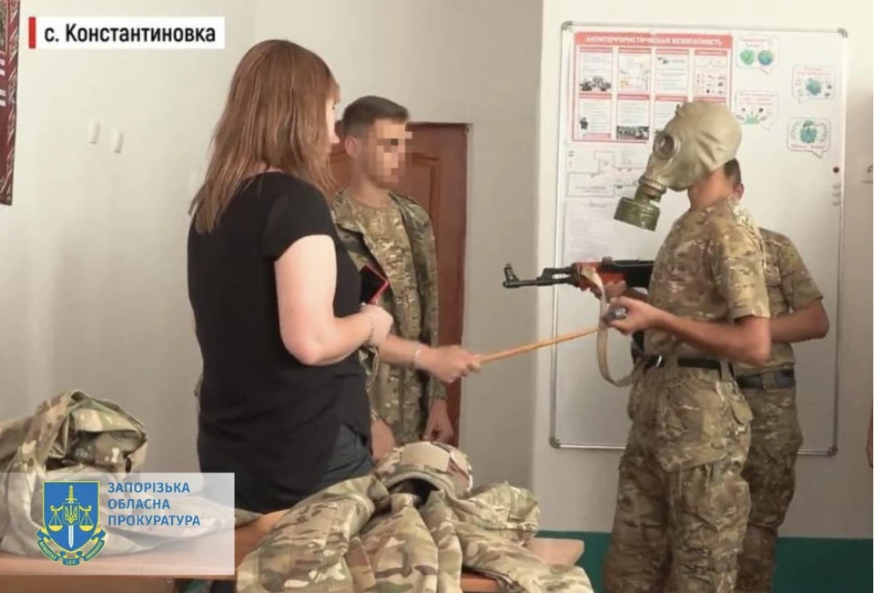 Очолила окупаційний навчальний заклад та створила "кадетський клас" з військової підготовки дітей - підозрюється освітянка з Мелітополя