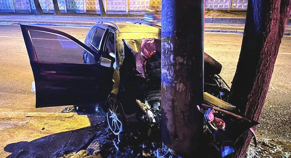 У ДТП в Рівному загинув пішохід, постраждали водій BMW та його вагітна дружина