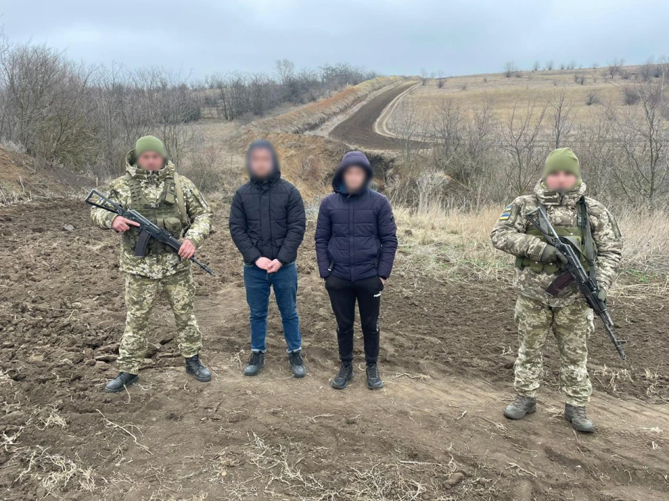 Прикордонники Ізмаїльського загону затримали на державному кордоні у Болградському районі Одеської області двох чоловіків