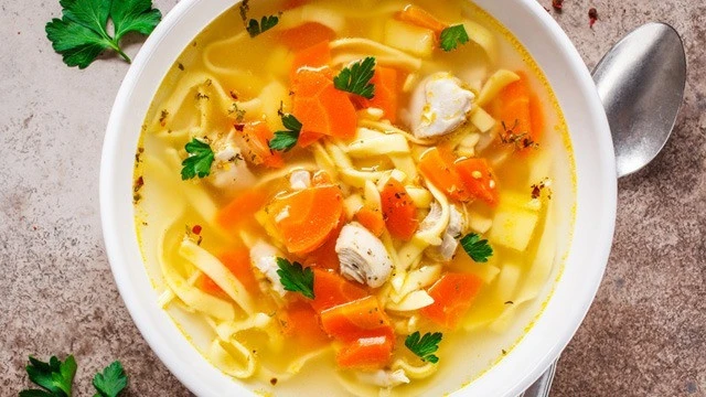Суп з макаронами