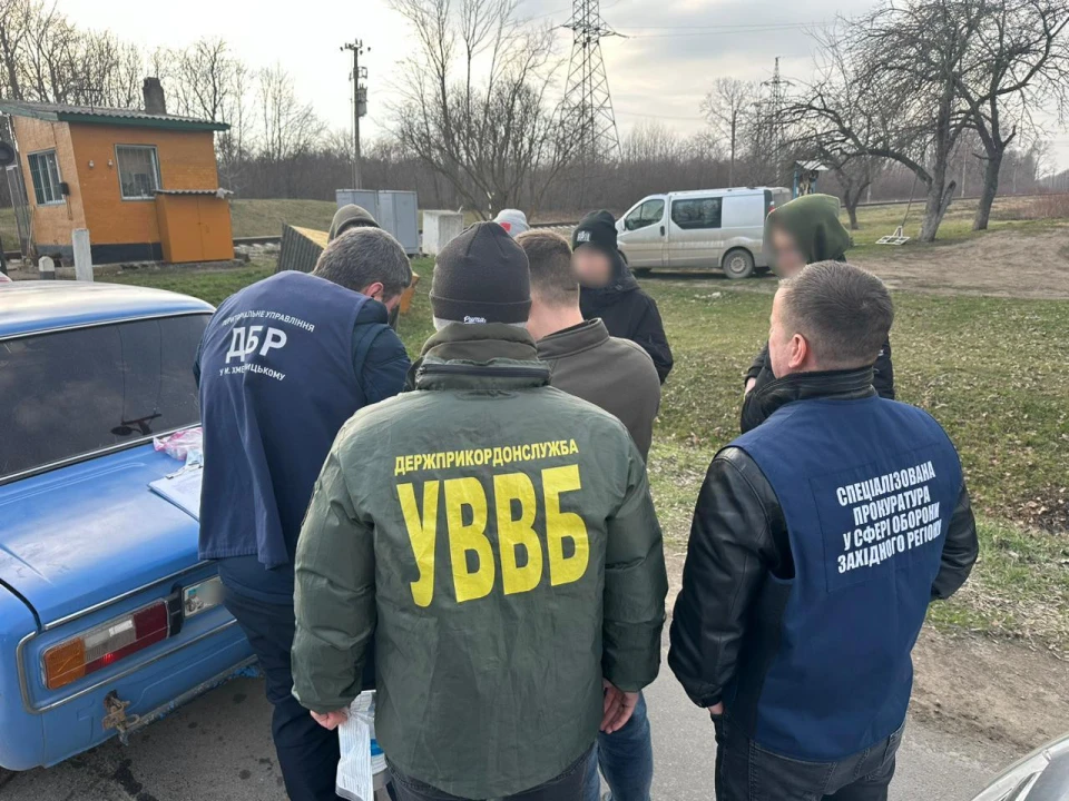 На Буковині викрили прикордонника на отриманні хабаря