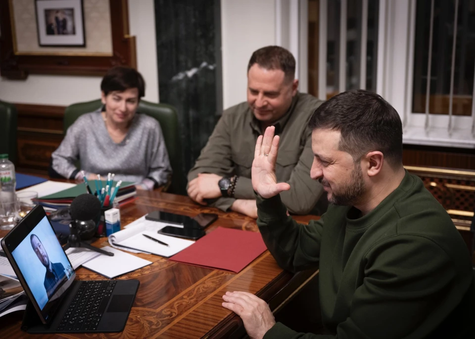 На фото: Зеленський поспілкувався з Мстиславом Черновим