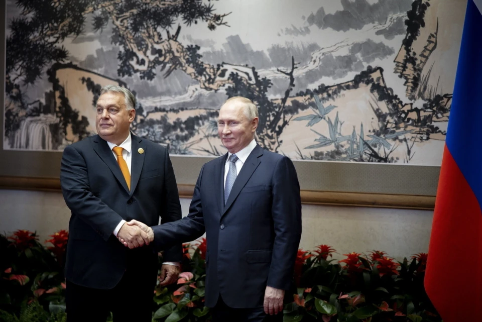 Віктор Орбан і Володимир Путін зустрічаються в Пекіні, Китай, вперше після початку російсько-української війни