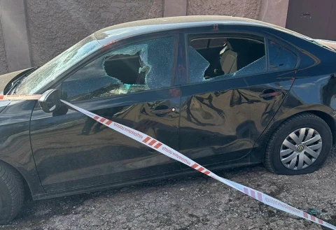 У Кривому Розі невідомі розстріляли автівку