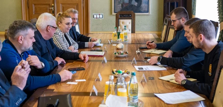 обговорення новороздільського індустріального парку