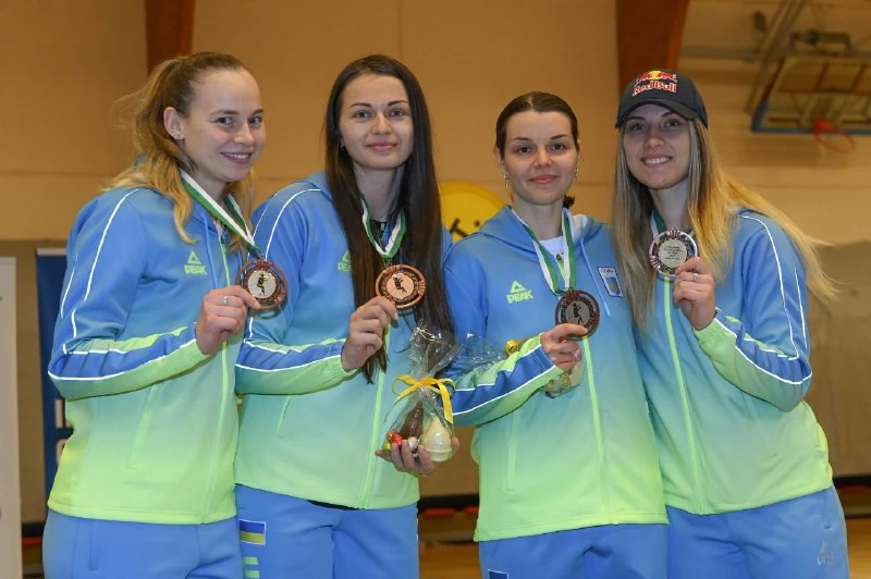 Жіноча збірна України з фехтування на шаблях - бронзова призерка Кубка світу у Сінт-Нікласі (Бельгія)