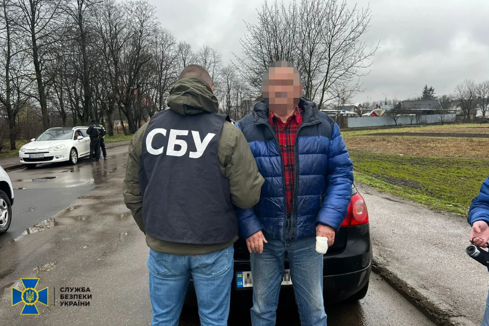 торговці зброєю