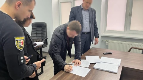 На Закарпатті судитимуть двох ексдепутатів і підрядника, які заволоділи 6,4 млн грн на ремонті опалення в школах