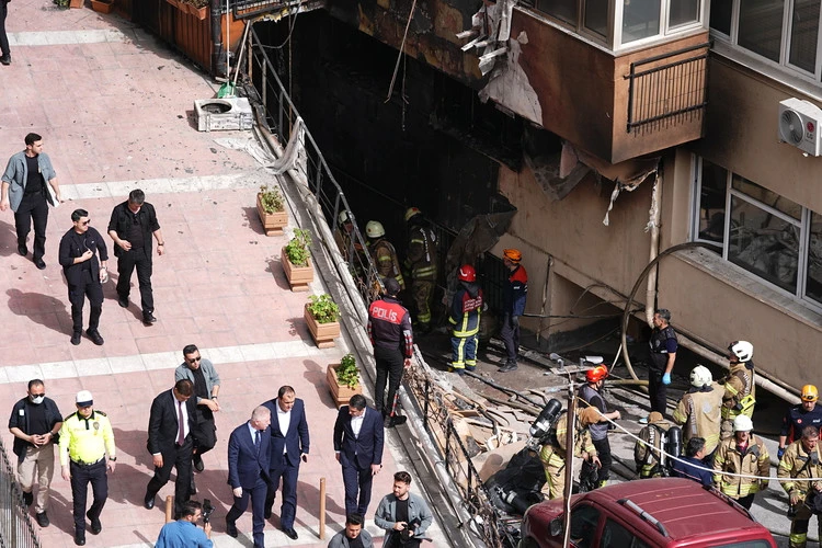 Туреччина світ Стамбул пожежа