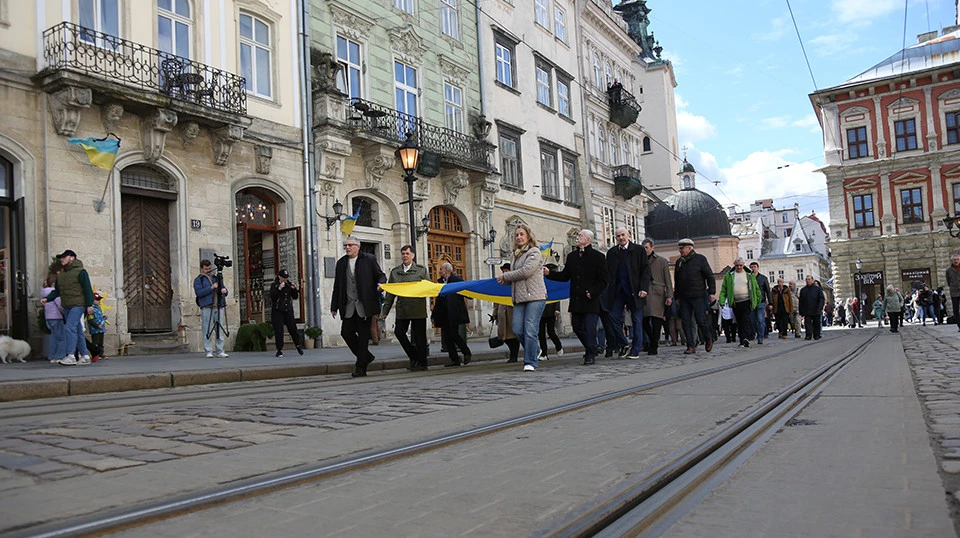 Підняття прапора у Львові, 34-та річниця