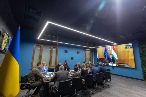 Перемовини України та Угорщини