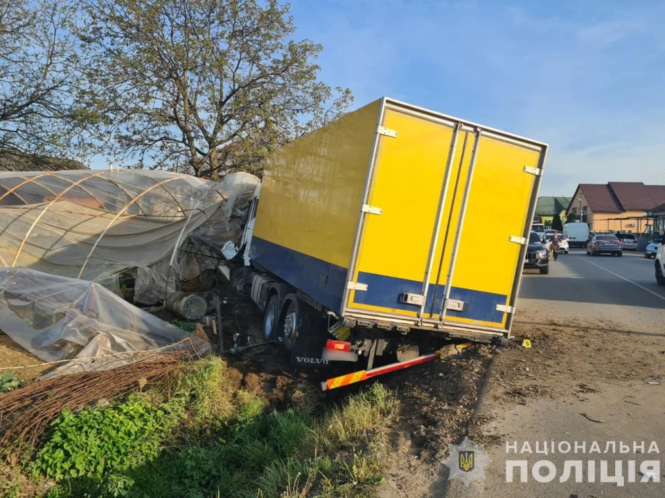 На Закарпатті водій вантажівки під кайфом спричинив смертельну ДТП