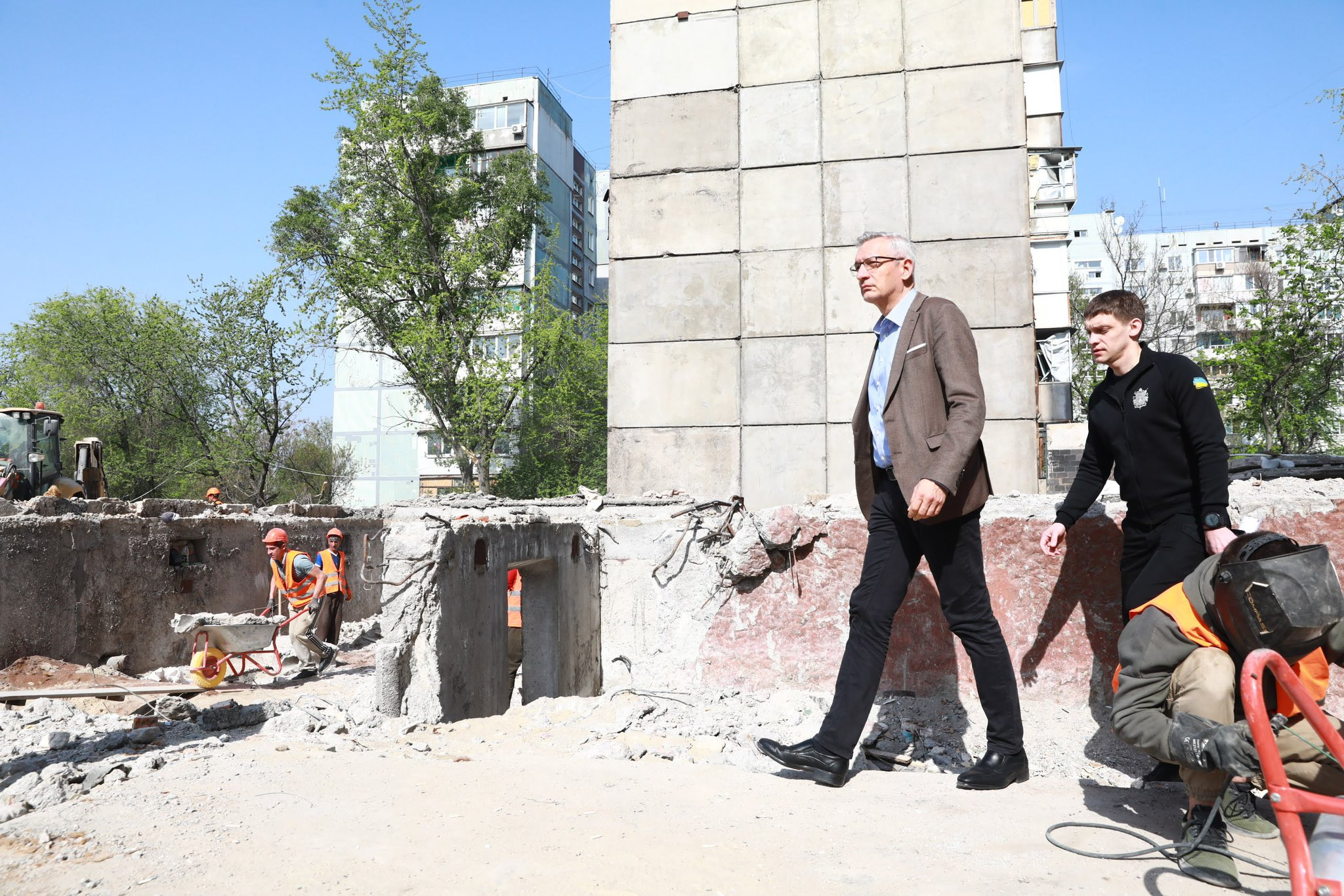 Ukraine Updates: German Ambassador Martin Jaeger Visits Zaporizhzhia