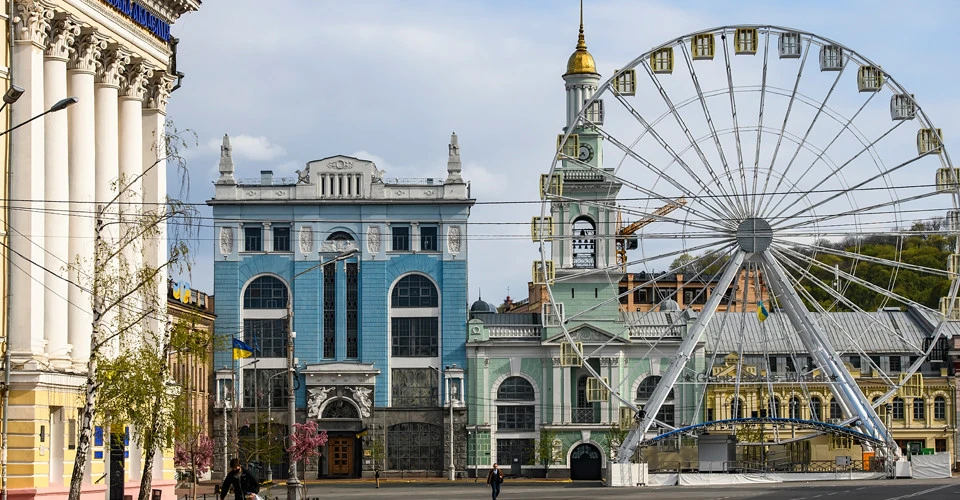 Контрактова площа