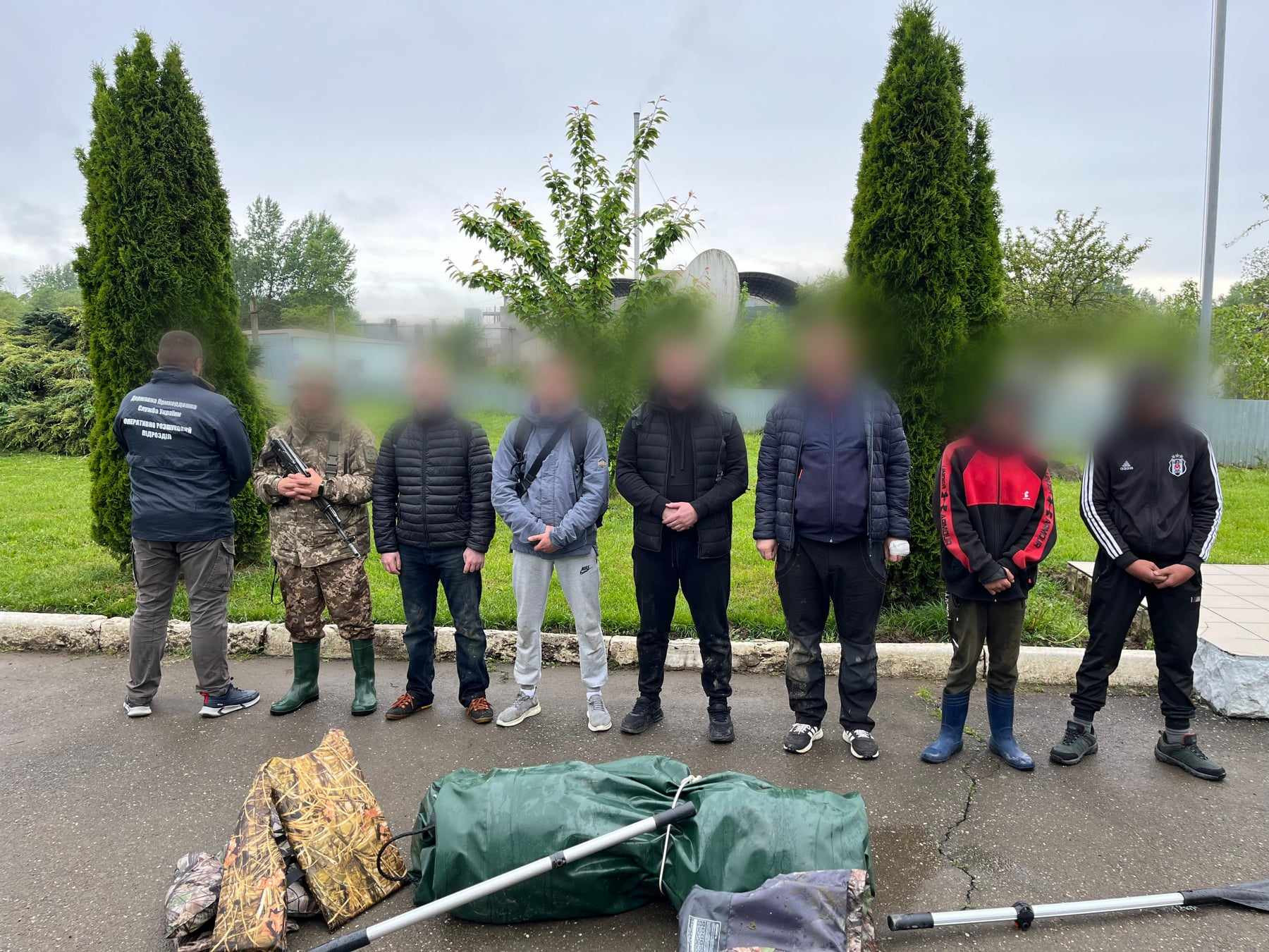 Двоє підлітків на Закарпатті хотіли допомогти порушникам перепливти Тису човнами