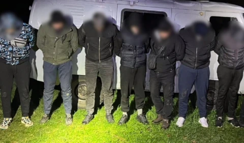 Буковинець намагався незаконно переправити до Румунії сімох чоловіків