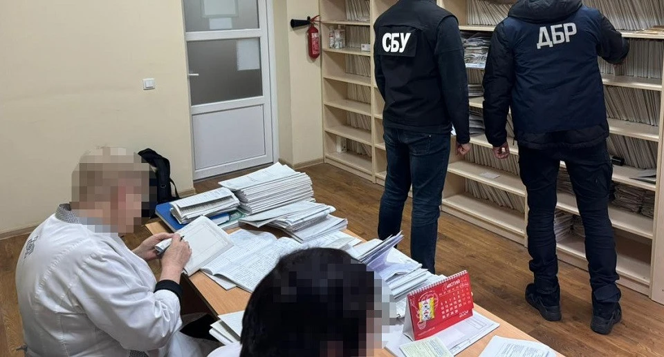 На Львівщині у лікарні викрили групу медиків, які "заробляли" на встановленні інвалідності