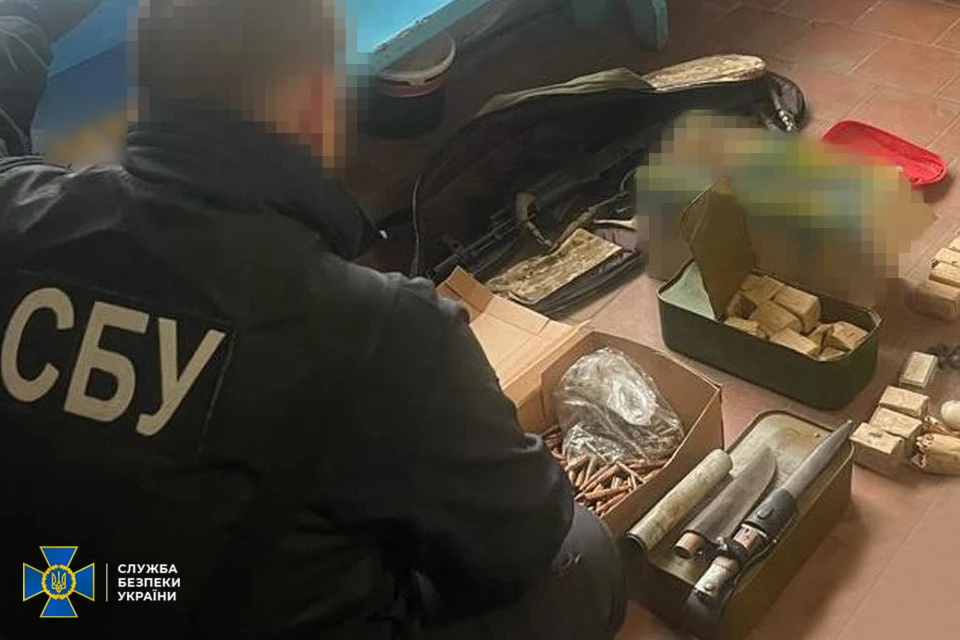 у трьох областях викрили торговців трофейним озброєнням