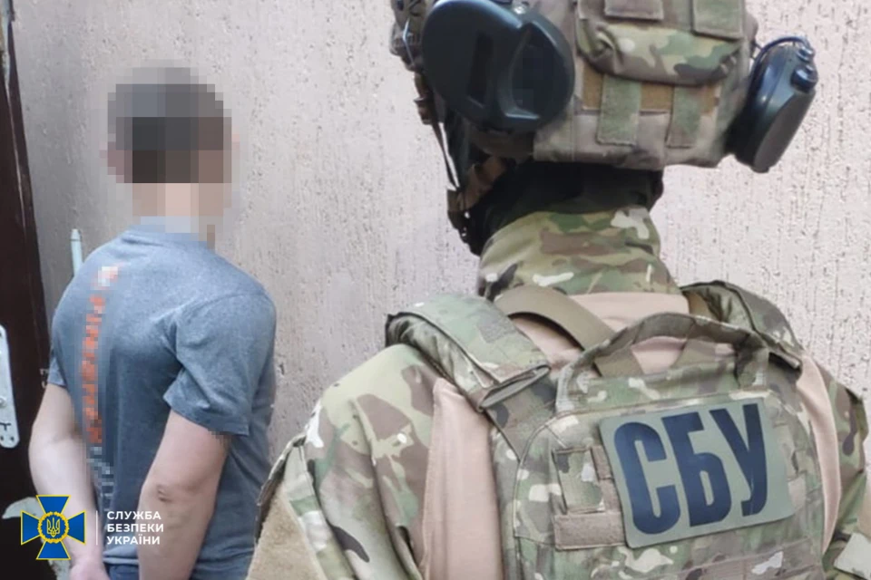 у трьох областях викрили торговців трофейним озброєнням