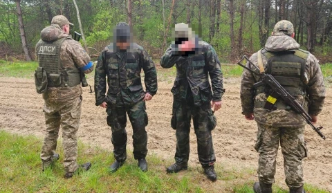 Біля кордону з Польщею затримали двох волинян, які вплав поверталися в Україну