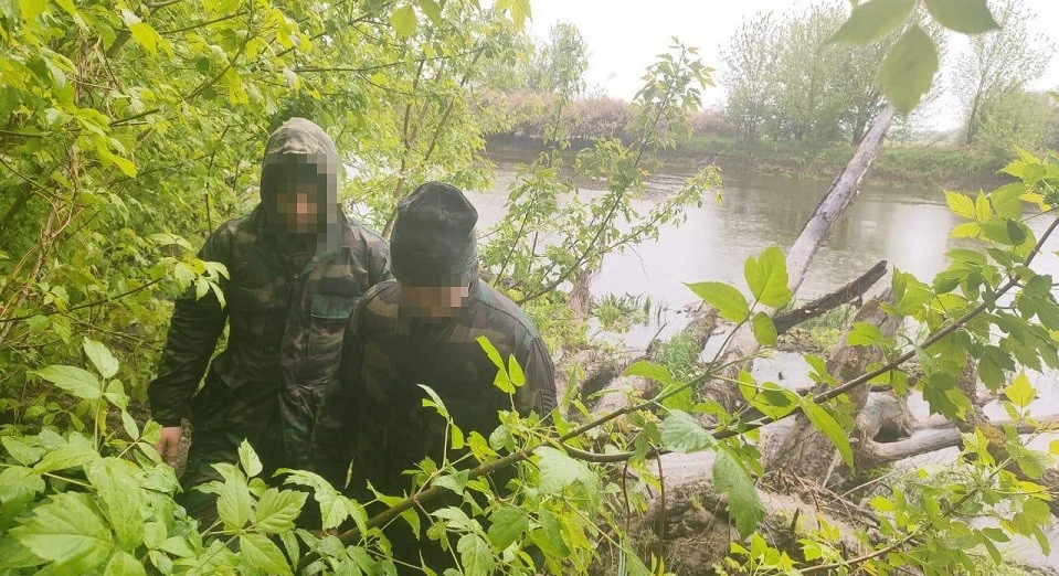 Біля кордону з Польщею затримали двох волинян, які вплав поверталися в Україну